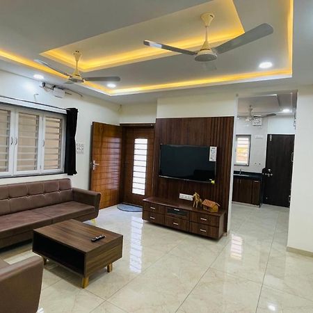 Luxurious 3 Bhk Villa In Bhuj - Shivani Homestay Buitenkant foto
