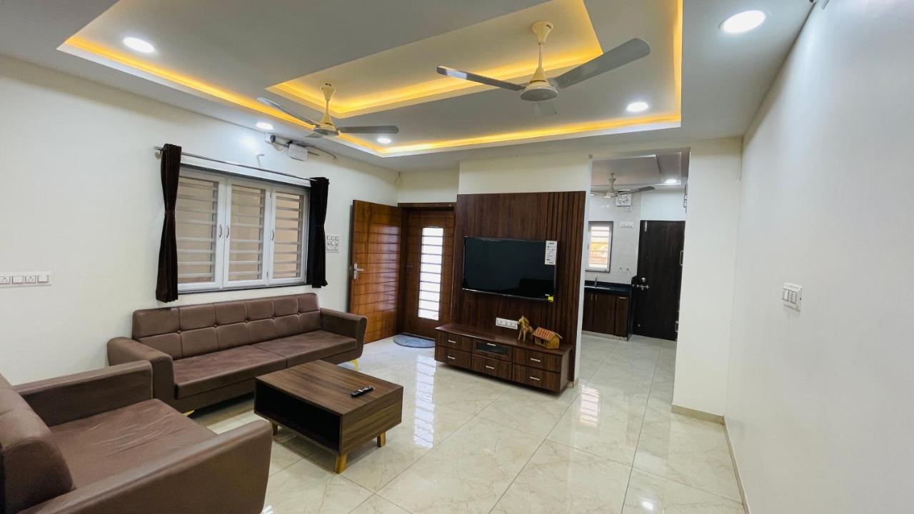 Luxurious 3 Bhk Villa In Bhuj - Shivani Homestay Buitenkant foto