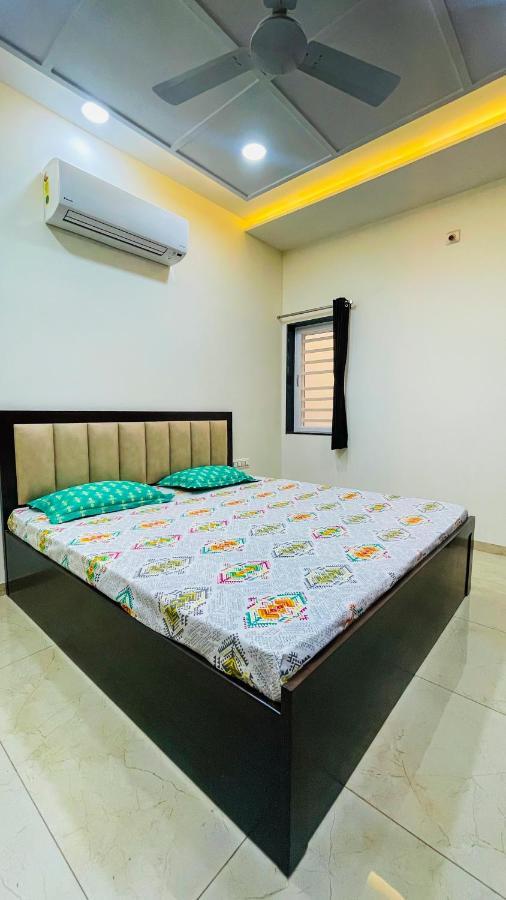 Luxurious 3 Bhk Villa In Bhuj - Shivani Homestay Buitenkant foto